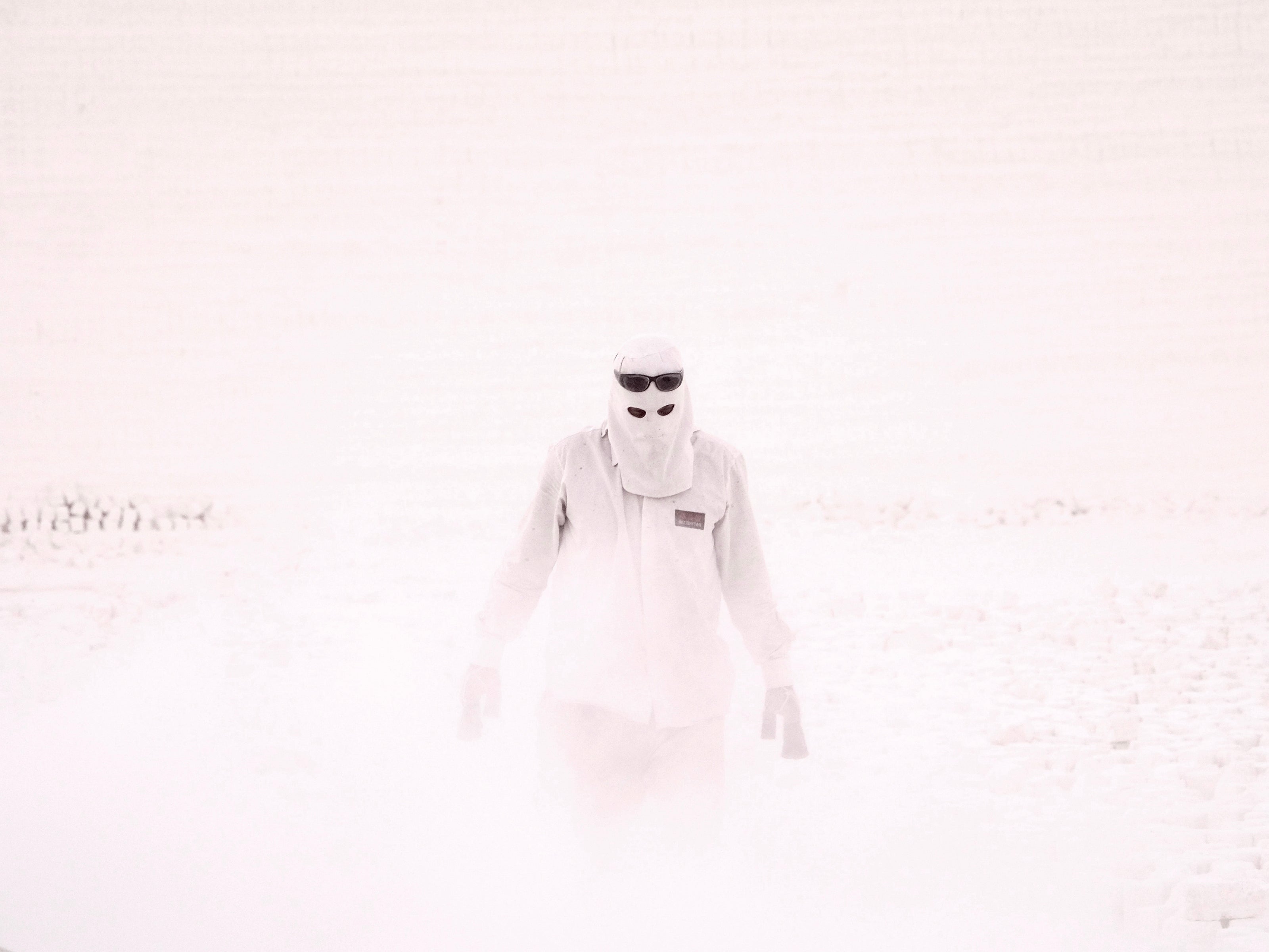 Between Appearance and Disappearance (Canvas)