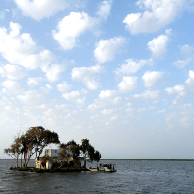 Between Water and Clouds